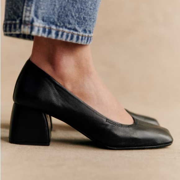 Sezane Shoes - Sezane Martina Smooth Leather Black Heel Pumps Size 6